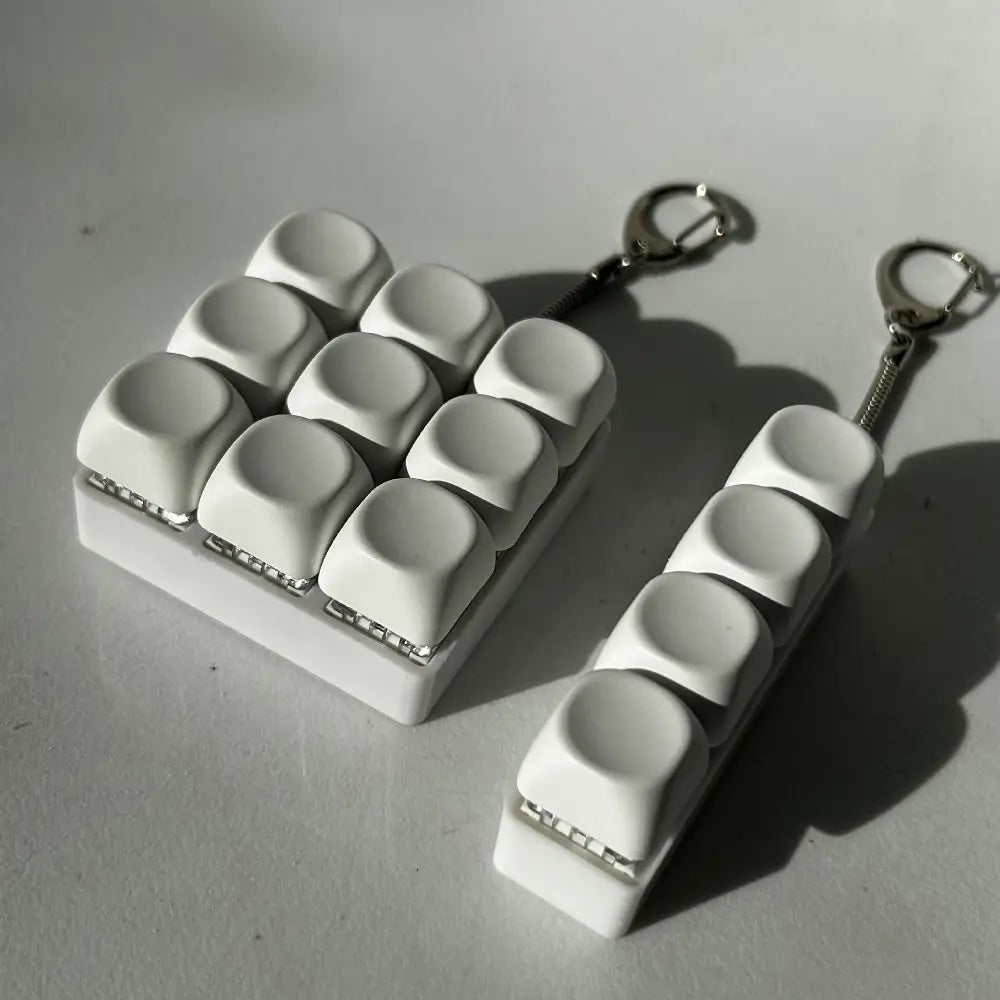 Mini Keyboard Keychain Fidget Toy – Clicky Stress Relief for Neurospicy Hands