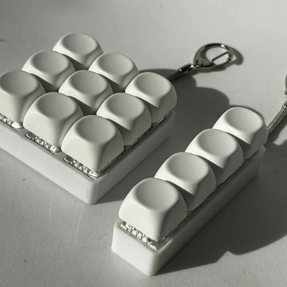 Mini Keyboard Keychain Fidget Toy – Clicky Stress Relief for Neurospicy Hands