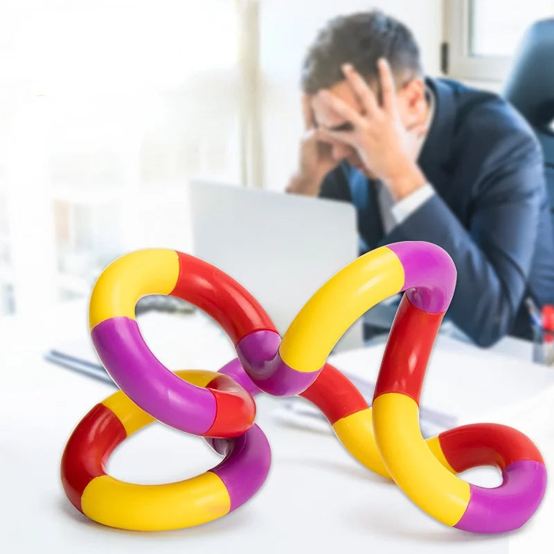 🌀 Twisted Ring Magic Fidget Toy – Creative Stress Relief Rope for Curious Minds